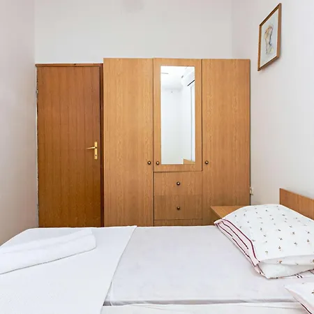 Apartman By The Sea - 23414 Rogoznica