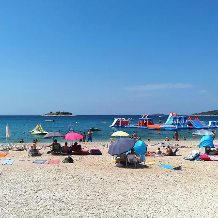 By The Sea - 23414 روغوزنيكا