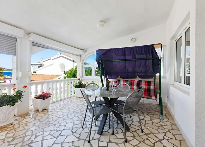 Appartement By The Sea - 23414